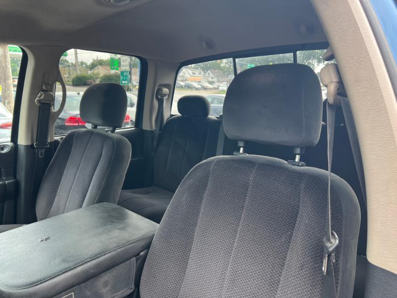 Dodge Ram 1500 ST Quad Cab Short Bed 4WD 2005