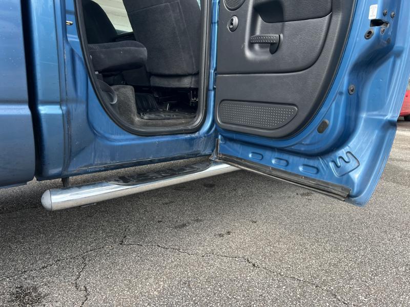 Dodge Ram 1500 ST Quad Cab Short Bed 4WD 2005