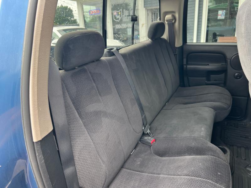 Dodge Ram 1500 ST Quad Cab Short Bed 4WD 2005