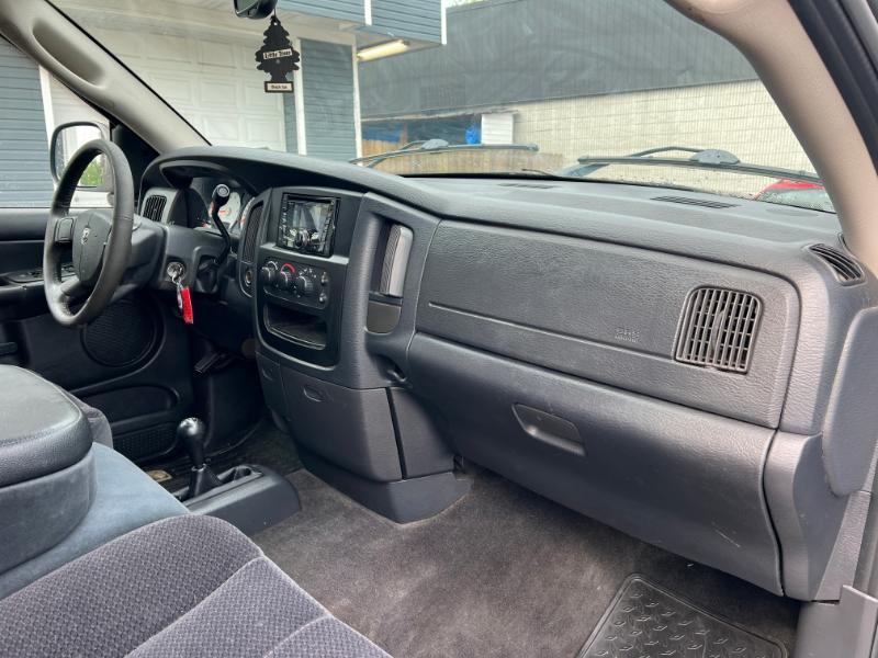 Dodge Ram 1500 ST Quad Cab Short Bed 4WD 2005