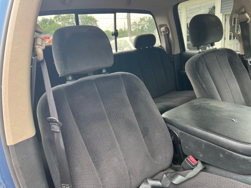 Dodge Ram 1500 ST Quad Cab Short Bed 4WD 2005