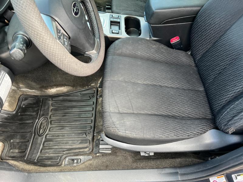 Subaru Outback 2.5i Premium 2012