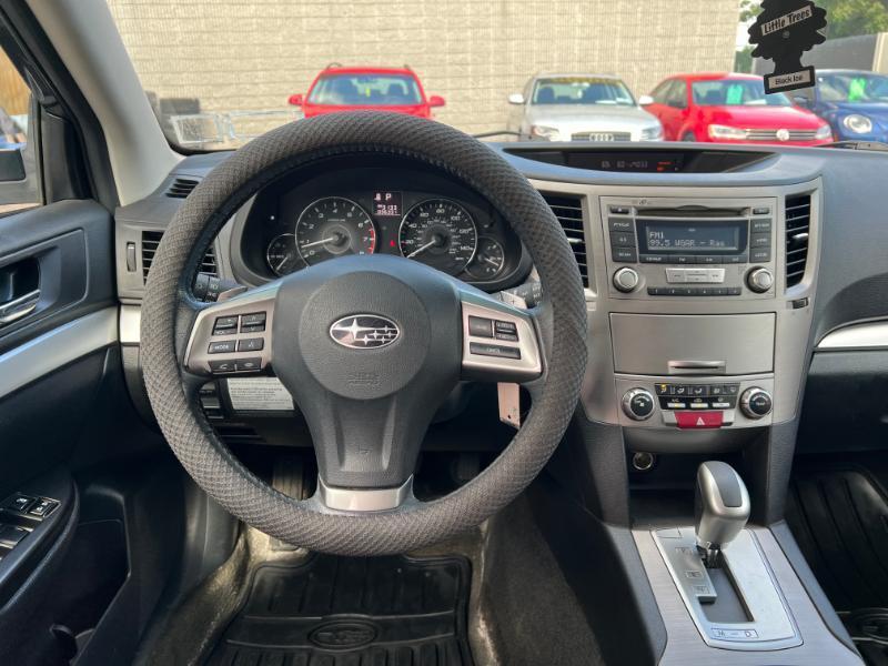 Subaru Outback 2.5i Premium 2012
