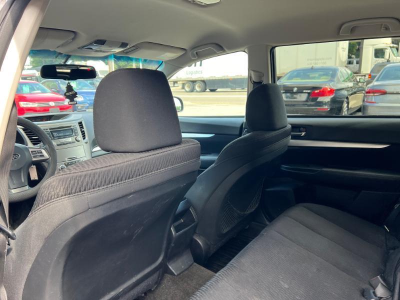 Subaru Outback 2.5i Premium 2012