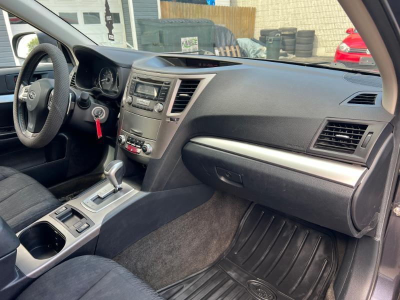 Subaru Outback 2.5i Premium 2012