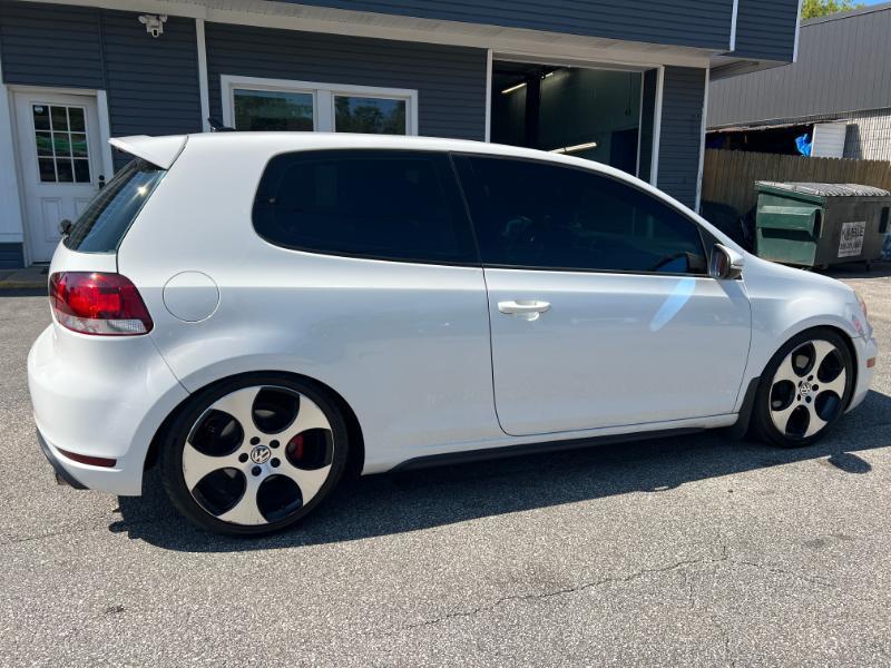 Volkswagen GTI 2.0T Coupe 2011