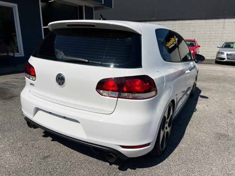 Volkswagen GTI 2.0T Coupe 2011