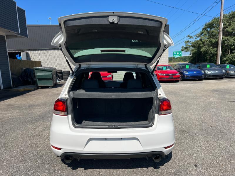 Volkswagen GTI 2.0T Coupe 2011
