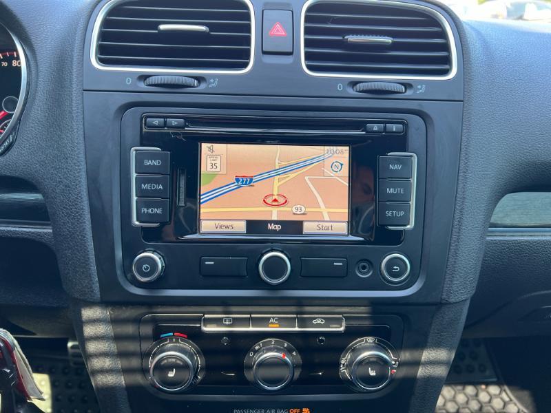 Volkswagen GTI 2.0T Coupe 2011