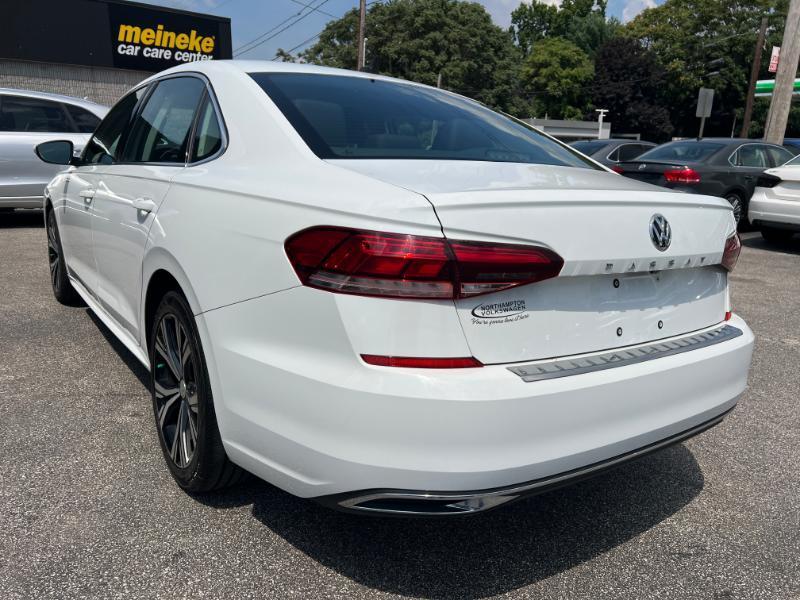 Volkswagen Passat SE 2021