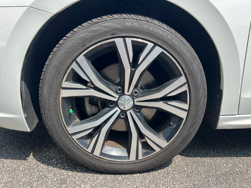 Volkswagen Passat SE 2021
