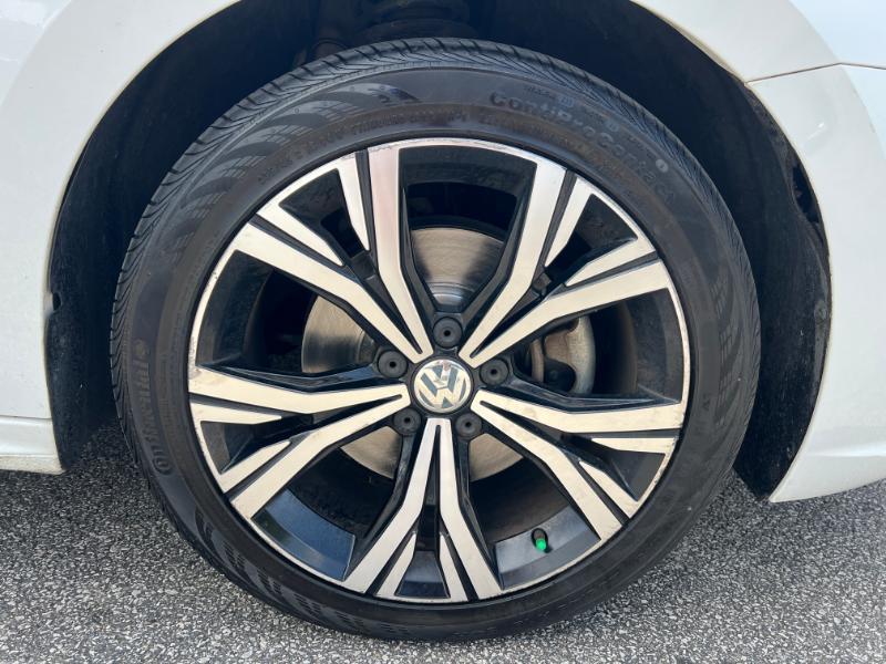 Volkswagen Passat SE 2021