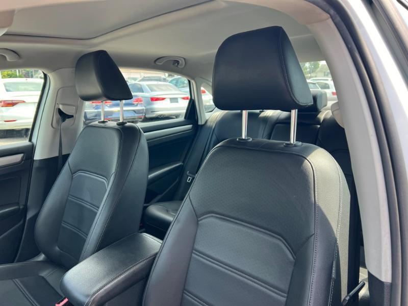 Volkswagen Passat SE 2021