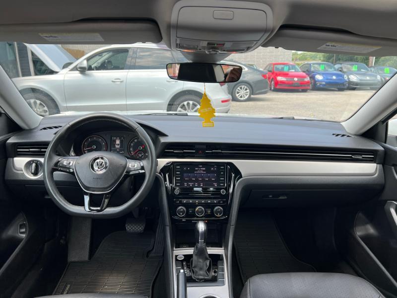 Volkswagen Passat SE 2021