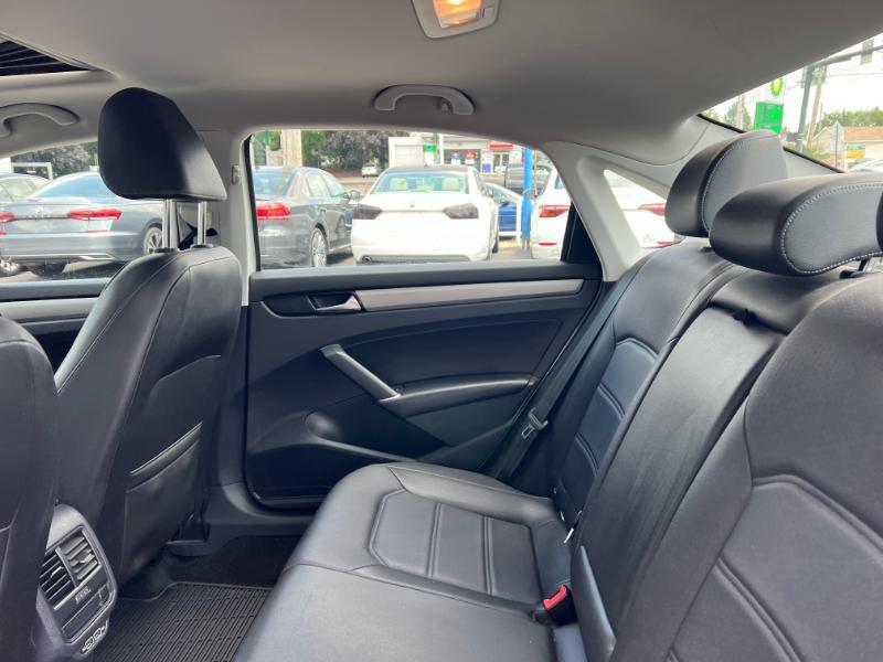 Volkswagen Passat SE 2021