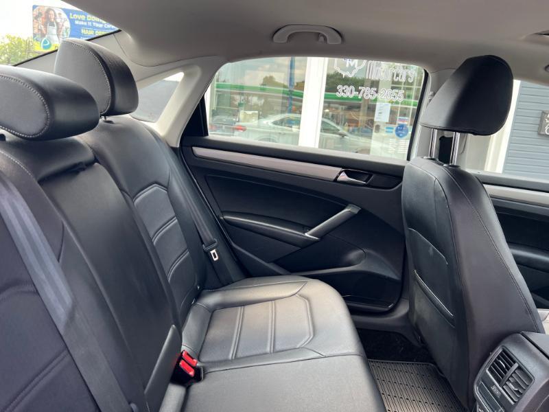 Volkswagen Passat SE 2021