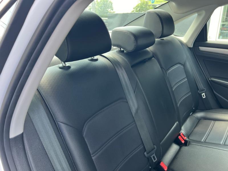 Volkswagen Passat SE 2021