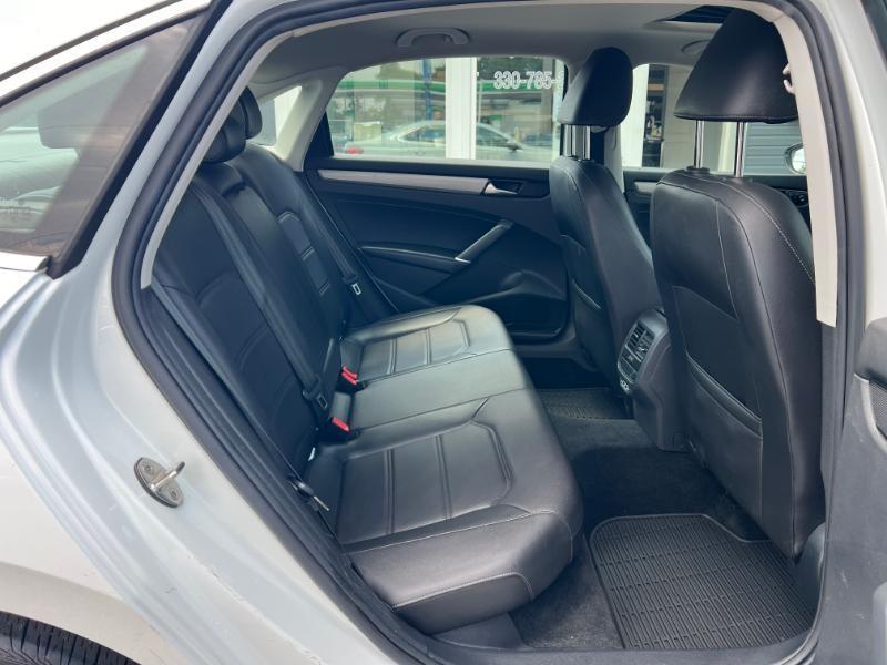 Volkswagen Passat SE 2021