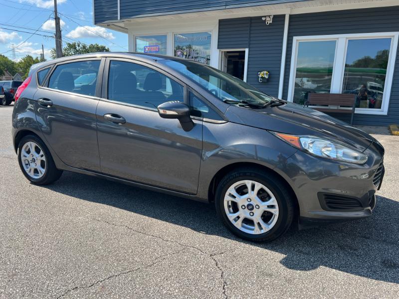 Ford Fiesta SE Hatchback 2015