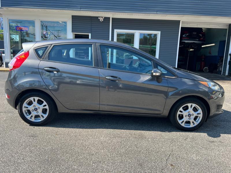 Ford Fiesta SE Hatchback 2015