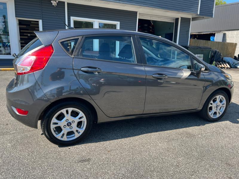 Ford Fiesta SE Hatchback 2015