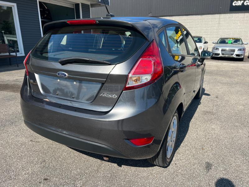 Ford Fiesta SE Hatchback 2015