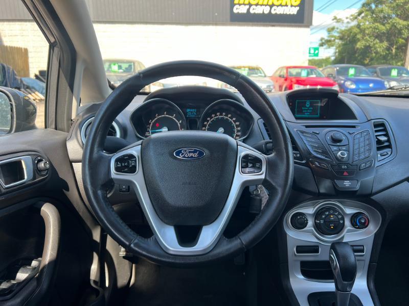 Ford Fiesta SE Hatchback 2015