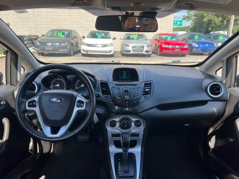 Ford Fiesta SE Hatchback 2015