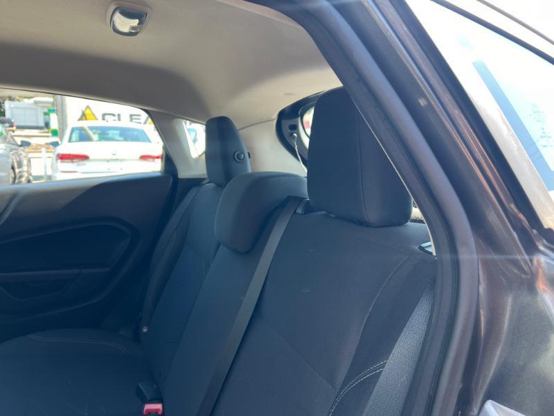 Ford Fiesta SE Hatchback 2015