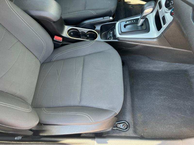 Ford Fiesta SE Hatchback 2015