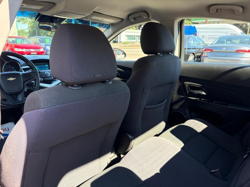 Chevrolet Cruze 1FL 2012