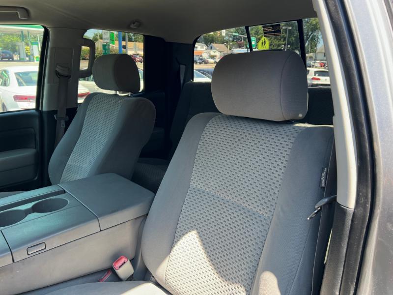 Toyota Tundra SR5 Double Cab 6AT 4WD 2007