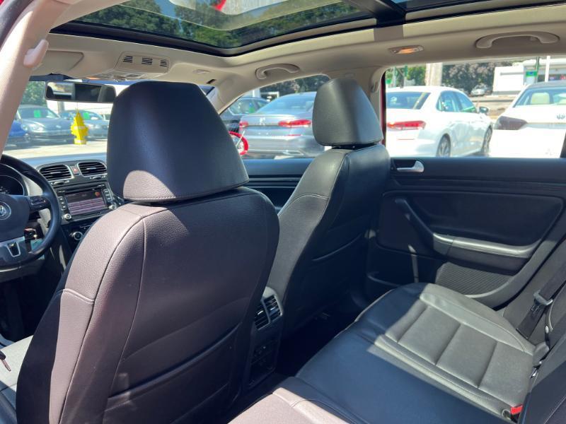 Volkswagen Jetta SportWagen 2.0L TDI 2013