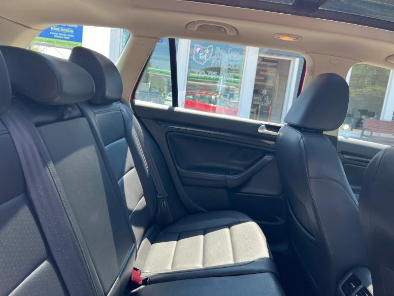 Volkswagen Jetta SportWagen 2.0L TDI 2013