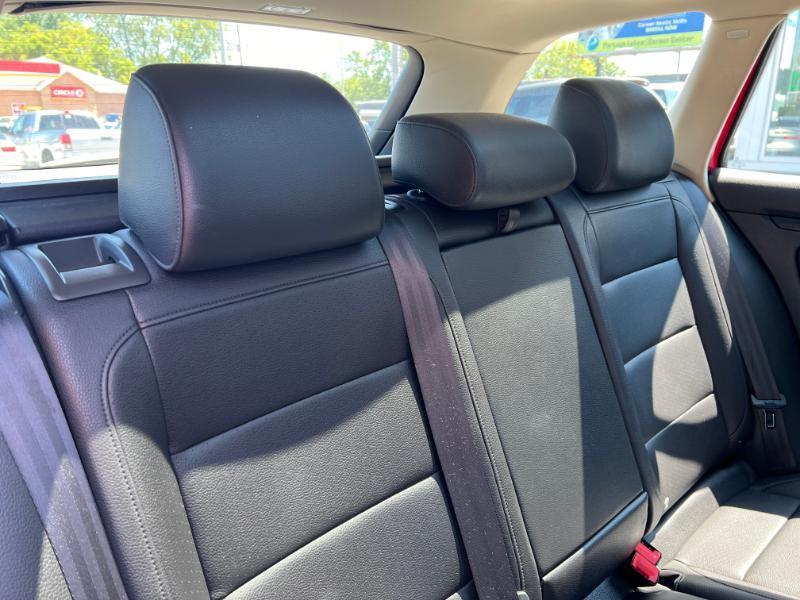 Volkswagen Jetta SportWagen 2.0L TDI 2013