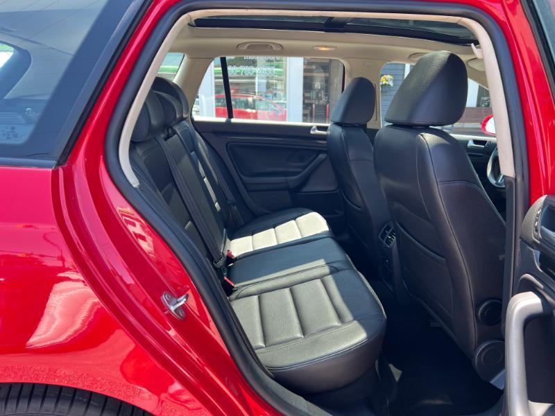 Volkswagen Jetta SportWagen 2.0L TDI 2013
