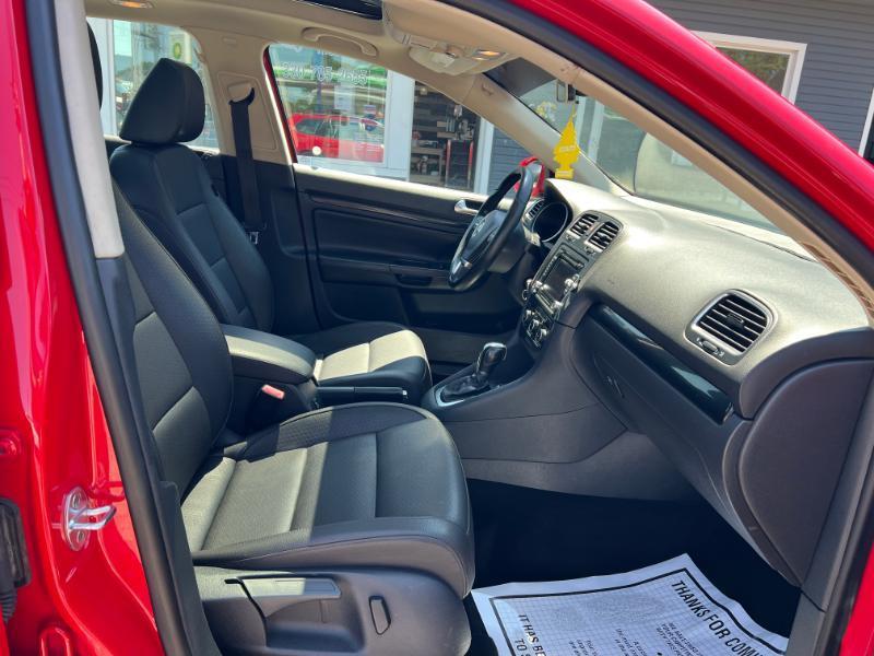 Volkswagen Jetta SportWagen 2.0L TDI 2013