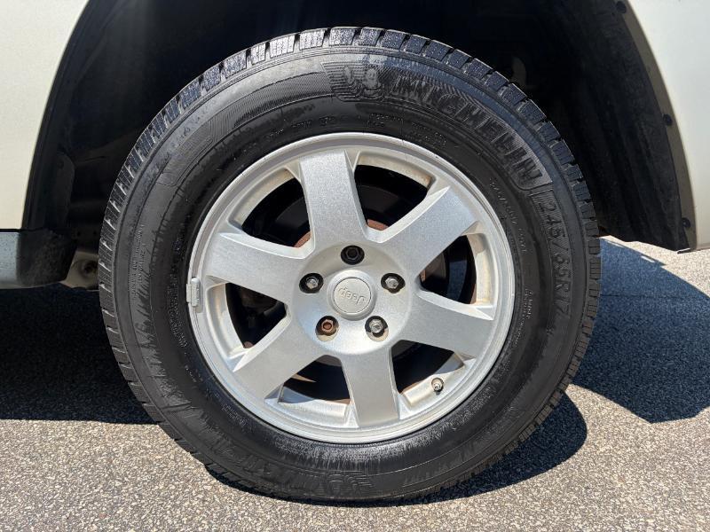 Jeep Grand Cherokee Laredo 4WD 2009