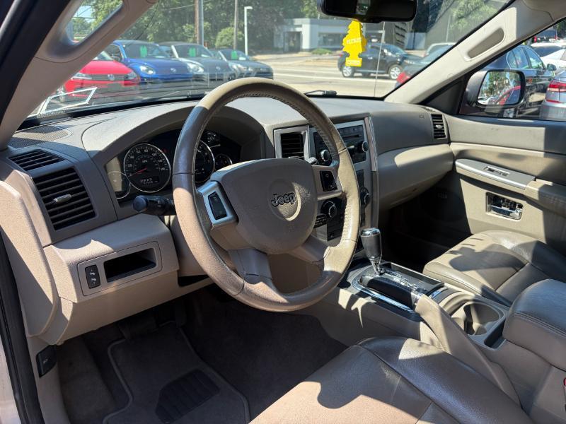 Jeep Grand Cherokee Laredo 4WD 2009