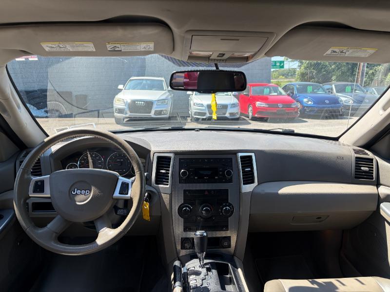 Jeep Grand Cherokee Laredo 4WD 2009