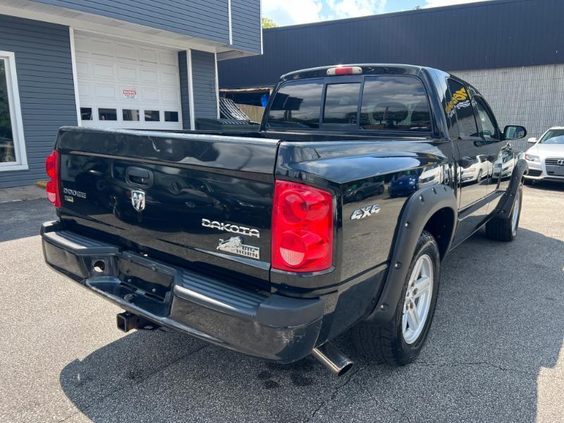 Dodge Dakota SLT Crew Cab 4WD 2010