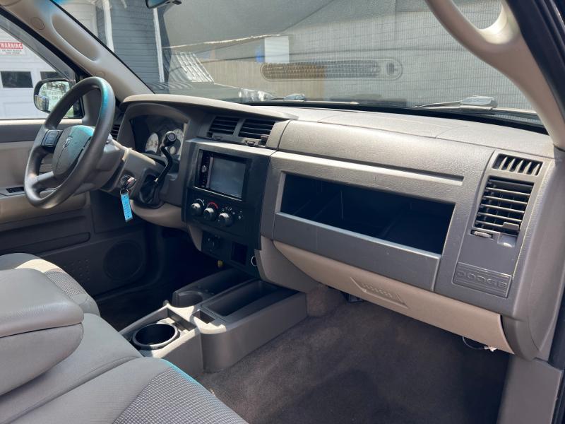 Dodge Dakota SLT Crew Cab 4WD 2010