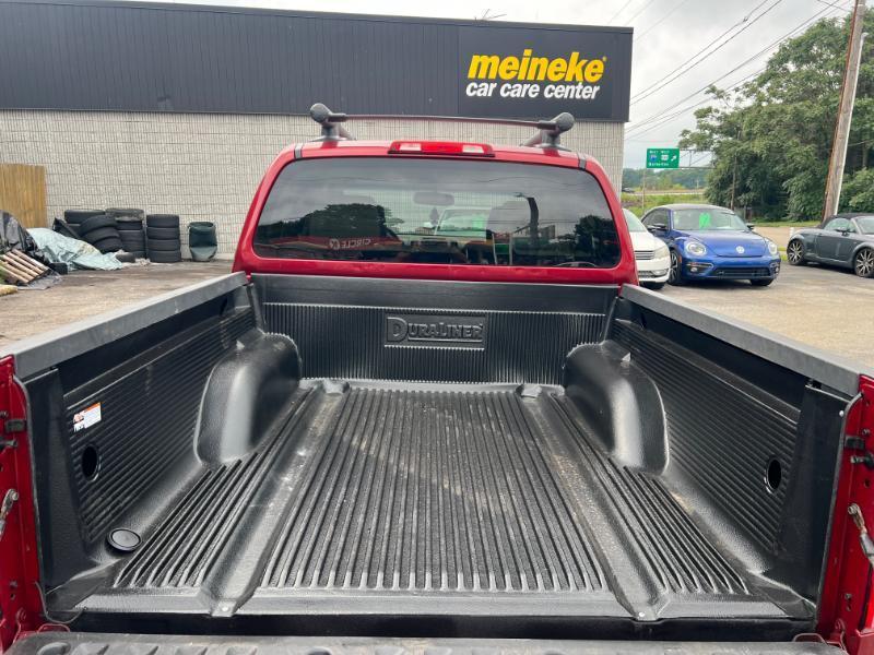 Nissan Frontier LE Crew Cab 4WD 2008
