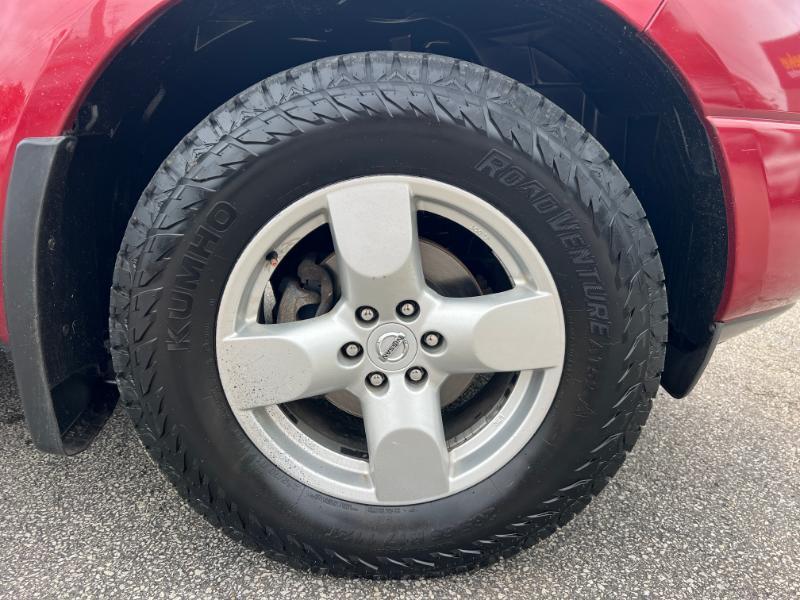 Nissan Frontier LE Crew Cab 4WD 2008