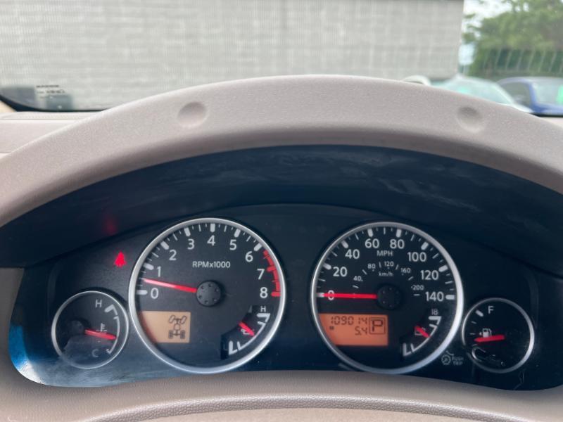 Nissan Frontier LE Crew Cab 4WD 2008