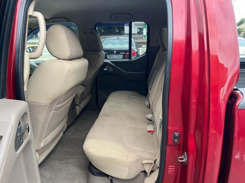 Nissan Frontier LE Crew Cab 4WD 2008