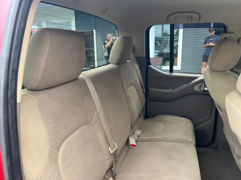 Nissan Frontier LE Crew Cab 4WD 2008