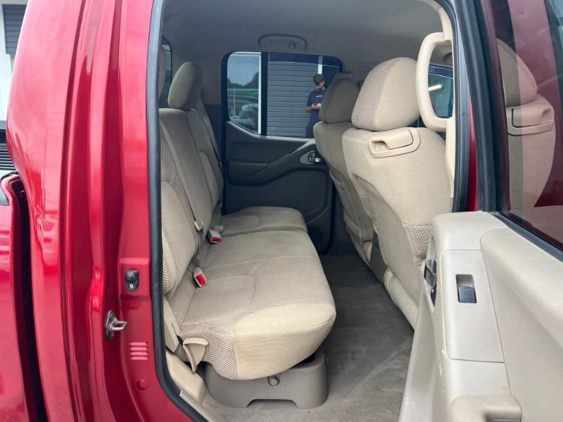 Nissan Frontier LE Crew Cab 4WD 2008
