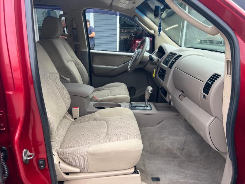 Nissan Frontier LE Crew Cab 4WD 2008