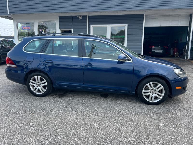 Volkswagen Jetta SportWagen 2.0L TDI 2011